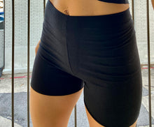 Load image into Gallery viewer, High Rise Fit Shorts