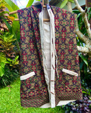 Load image into Gallery viewer, Reversible Hooded Vest