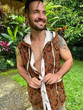Load image into Gallery viewer, Reversible Hooded Vest